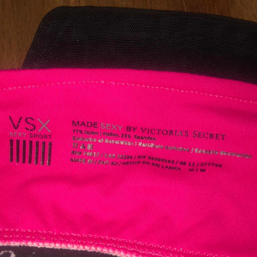 Victoria’s Secret VSX Sport Black & Pink work out Tank Sz M - Picture 5 of 5